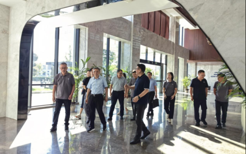 攜手共進，智造未來——金華職業技術大學校長梁克東一行到訪杭機股份